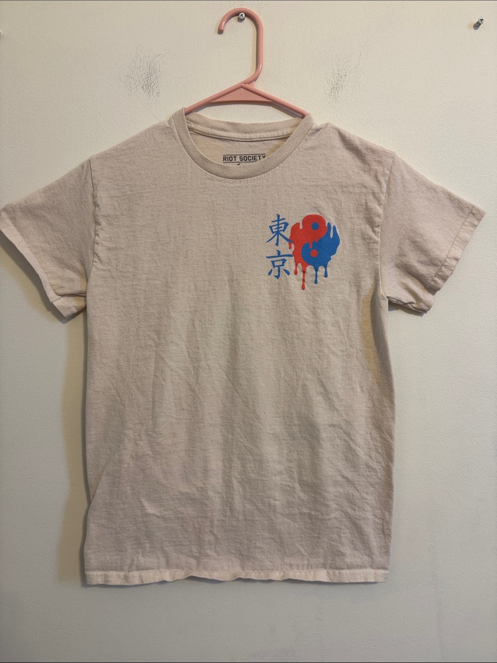Riot Society Men's Tokyo Drip Graphic Tee - Light Beige